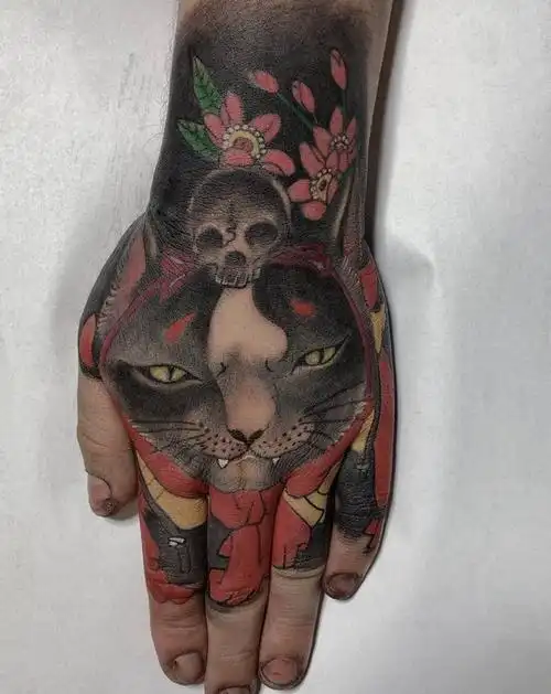 花手纹身图片_手部纹身图案