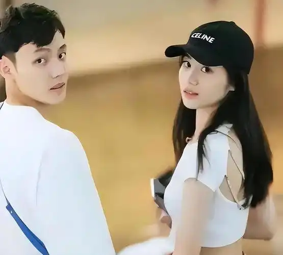 与前任破镜重圆,女友不再追究绯闻,投怀送抱|赵睿|朱芳雨|胡明轩|中国