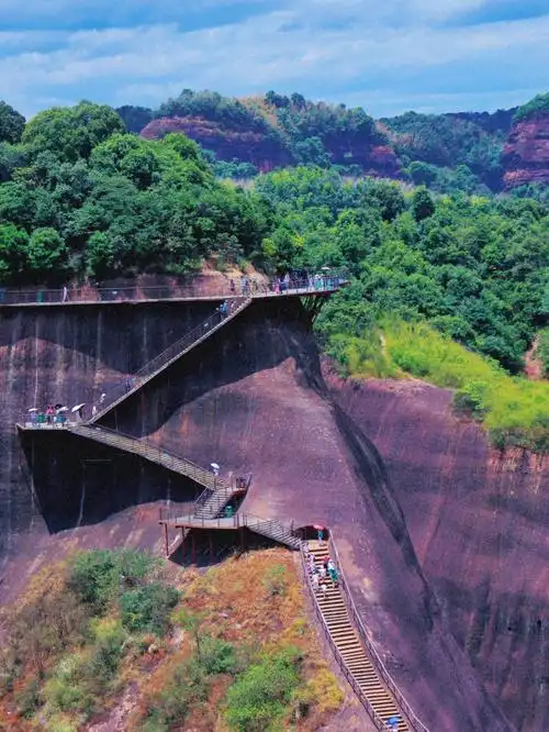 第二天:东湖——高椅岭——郴州西(返程)东湖:早起5点50到了景区游客