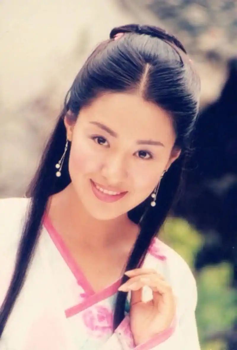 踏雪(沈傲君饰)《天地传说之宝莲灯》