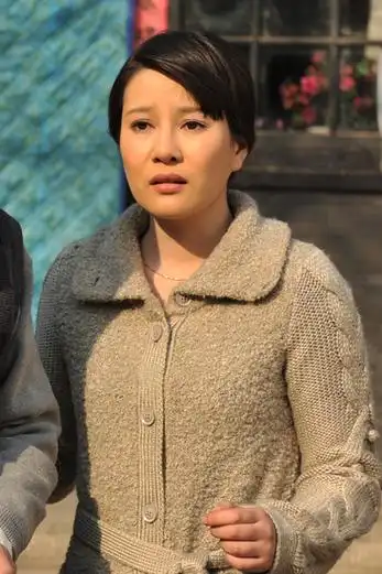 侯耀文的妻子袁茵照片 袁茵个人资料简介