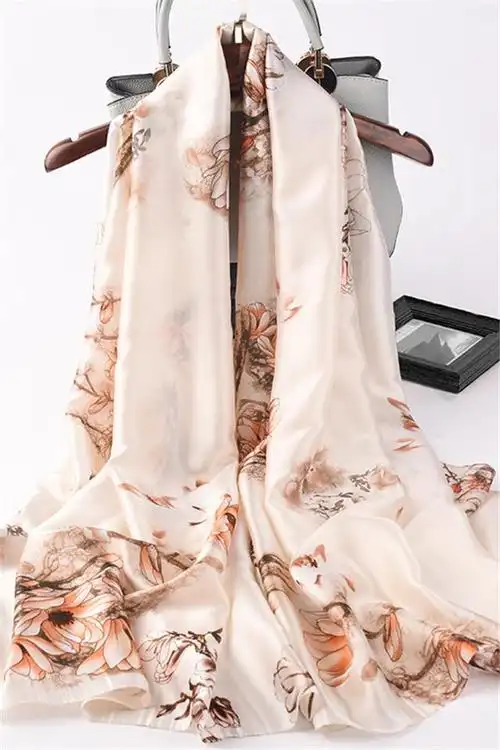 好看的丝巾女百搭春秋冬季韩版围巾礼物长款披肩围脖两用薄款纱巾