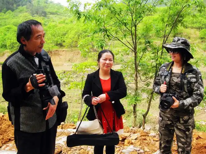 罗田论坛应邀参加三里畈镇毛家嘴村通村公路庆典