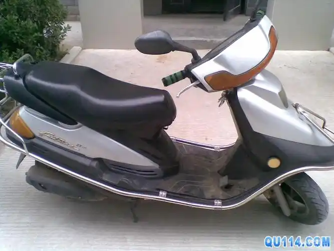 求个二手踏板式电瓶车 凌鹰zy125t-a雅马哈摩托车换或卖