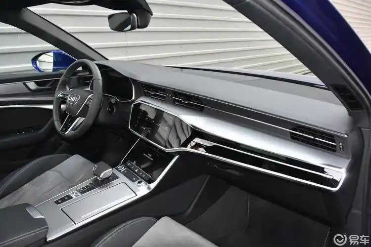 【奥迪a6l2019款40 tfsi 豪华动感版内饰全景副驾驶员方向汽车图片