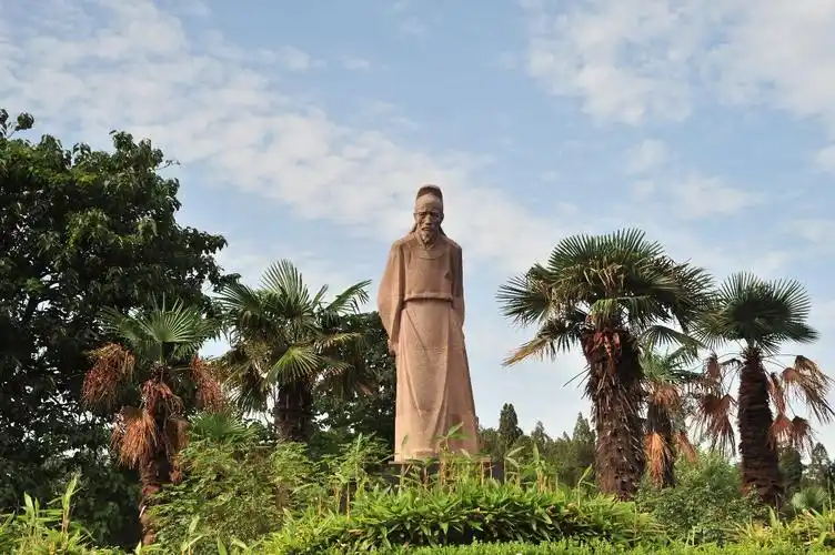 康店地域文化之二十八——杜甫陵园