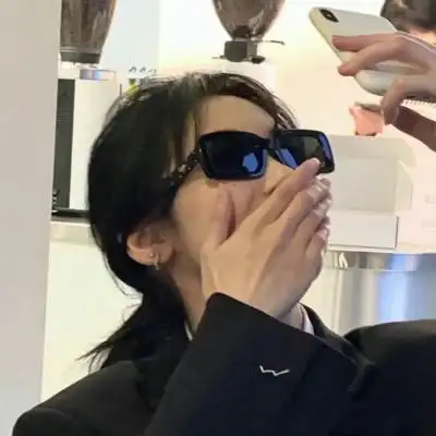 女生酷掉渣的高冷超a御姐风头像 酷酷的又飒又拽女头合集最新版_女生