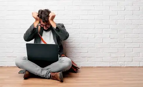 年轻人压力图片