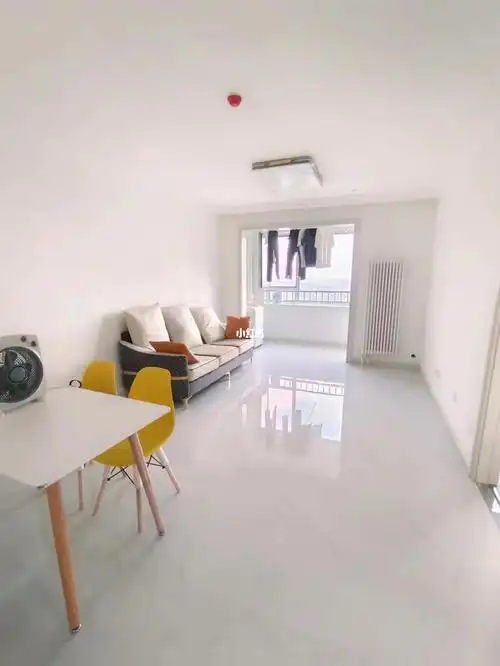 西三旗育新地铁新馨苑正规两居室主卧出租