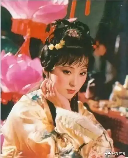 17岁女生自称长得像87版林黛玉扮演者陈晓旭,网友评论区炸锅