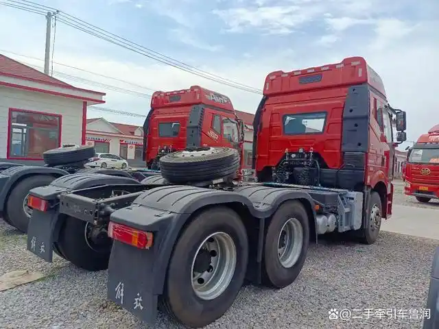 国五预挂牌解放j6p牵引头,460马力