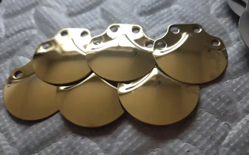 鱼鳞甲金光闪闪啊