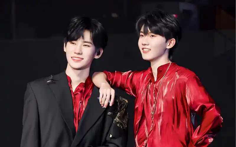 张真源马嘉祺当两颗心开始震动