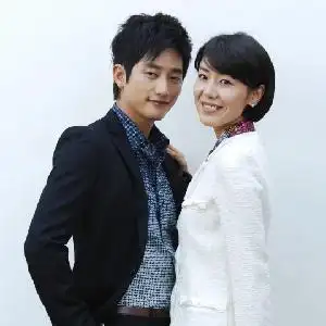 尹晶喜朴施厚我的作品我是郝家俊