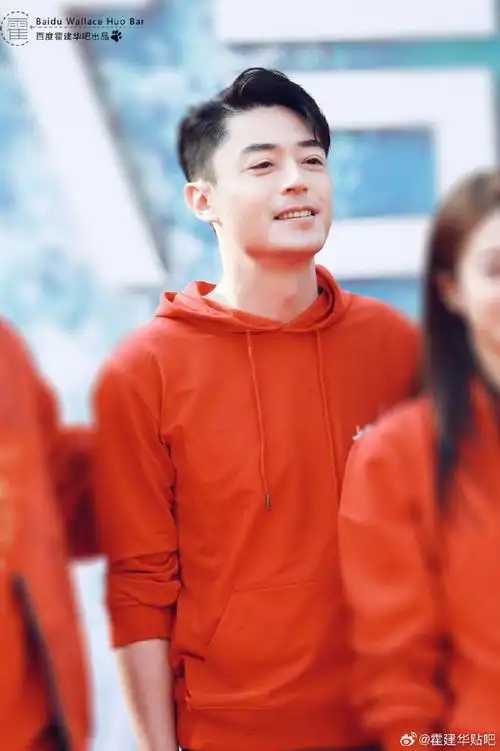 霍建华超话【高清组图】听从本心,轻装上阵祝#电视剧轻年#拍摄顺利