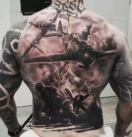 适合军人的9款军事题材纹身作品图(6/9)