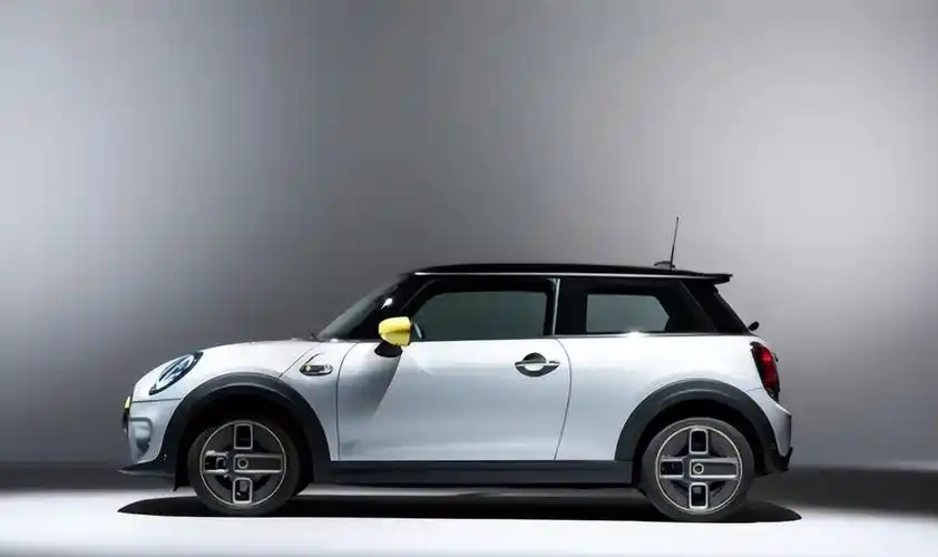 宝马mini换代燃油版继续在英国生产长城将国产纯电版