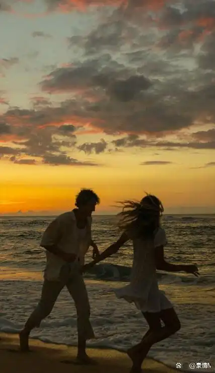 2024恩爱让人羡慕的情侣壁纸双人同框的手机壁纸图片