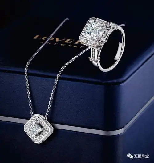 淮北周大生百面美钻love100星座极光耀世登场淮北站