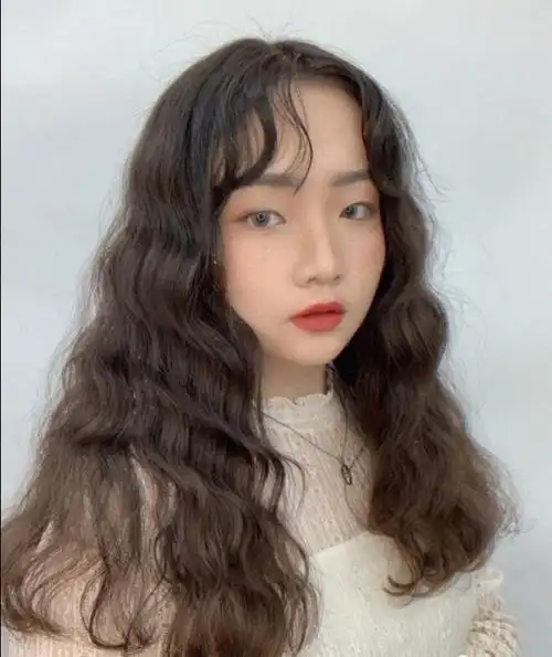 水波纹烫发型图片(烫发想要不显老又好看) - 赤虎壹号