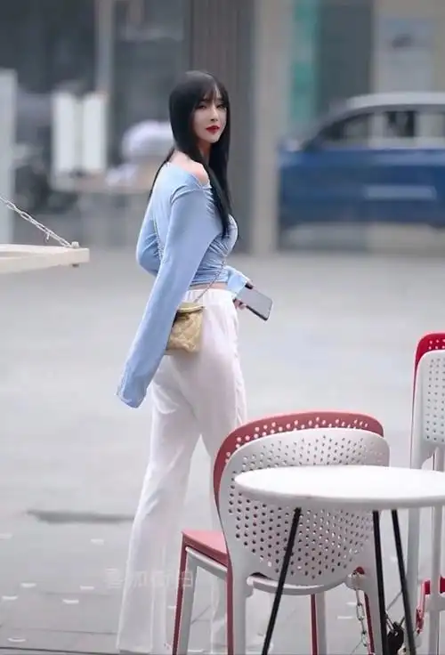 抖音网红兰兰鹿鹿不雅视频丑闻