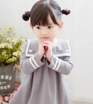 儿童两个丸子头的扎法效果图 示范儿童可爱丸子头如何扎_儿童发型