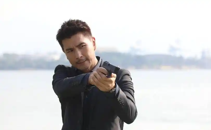 原创tvb新剧《逆天奇案》陈展鹏动作戏连场大显身手 多次挑战极限