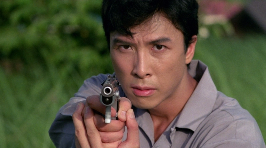 甄子丹:功夫了得,长相帅气,他用演技和颜值吸引了众多粉丝