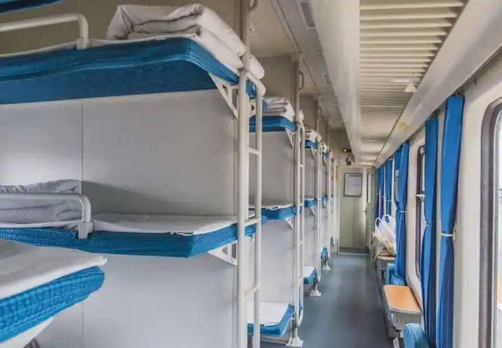 且沿途没有其余站点,乘客一觉睡到家_价格_火车_软卧