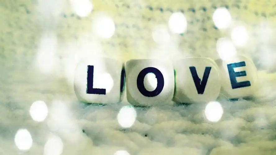 铭心爱情壁纸桌面