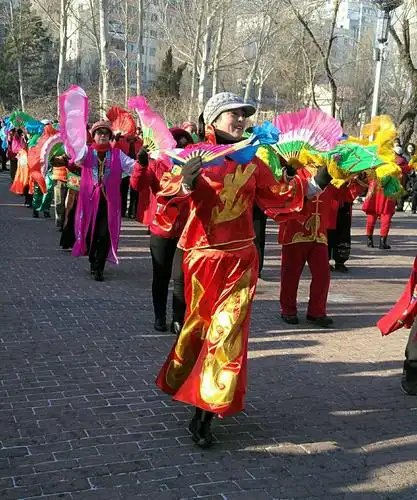 (原创)实拍扭起来东北大秧歌