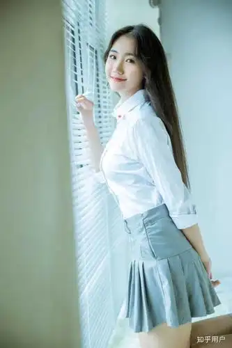 你见过高中最好看的女生长什么样?