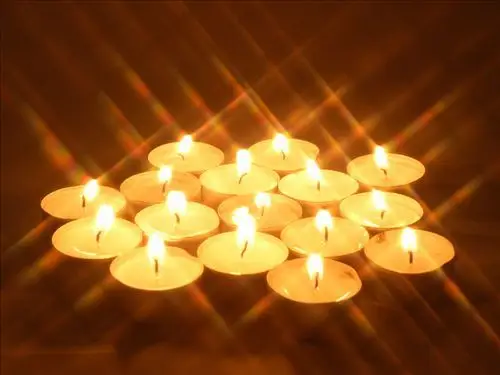 点燃思念的烛光,送上深深的祝福!