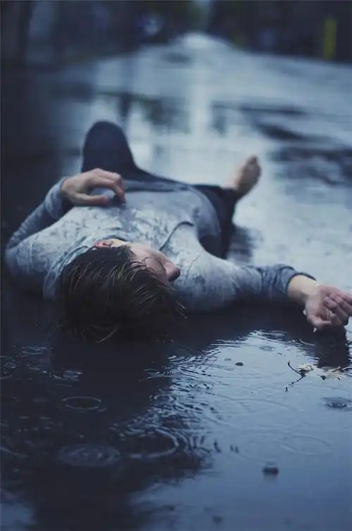 唯美伤感女生背影大图片