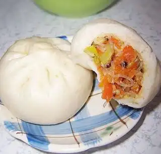 胡萝卜粉丝素包子的做法