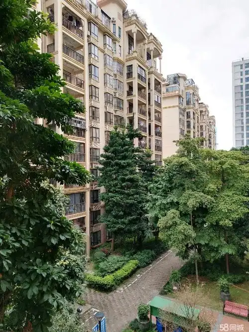 南宁青秀凤岭南莱茵湖畔莱茵湖畔 3室2厅2卫出租房源真实图片