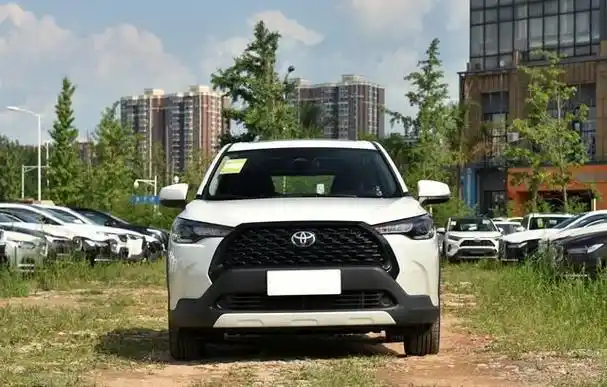 8万左右的丰田suv,油耗低空间大,和荣放
