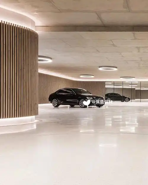 汽车展厅木纹铝方通背景墙装饰效果