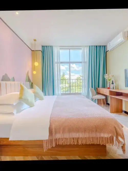 打卡一家网红酒店,超级温馨的一家民宿酒店,温馨的房间特别适合情侣