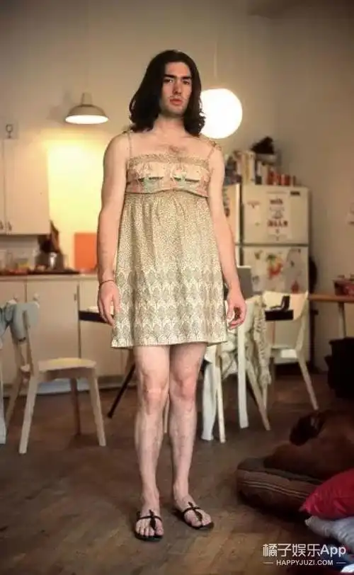 爱偷穿男盆友衣服穿的菇凉们你男票反击开始男穿女装啦