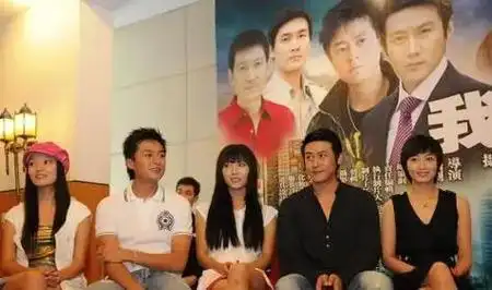 唱摇滚,带货直播,娶残疾妻子,从央视离职后,主持人们近况各异