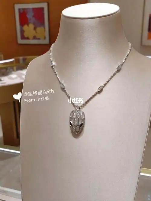 宝格丽蓝宝石蛇头项链7878