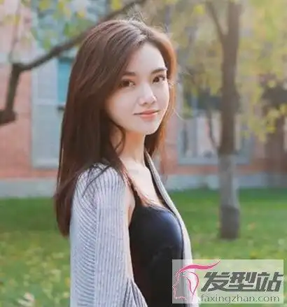 直发发尾怎么剪时尚齐发尾剪裁淑女优雅