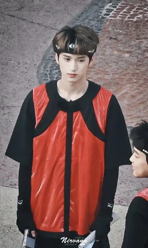 张真源严浩翔转呼啦圈