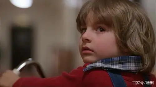 闪灵 丨 成年人的崩溃