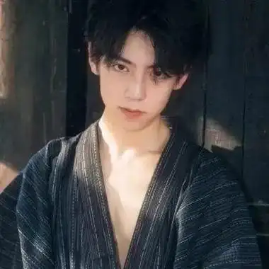 看不出是网图的邻家男生真人头像 2022真实的帅气男生微信头像 - 西装