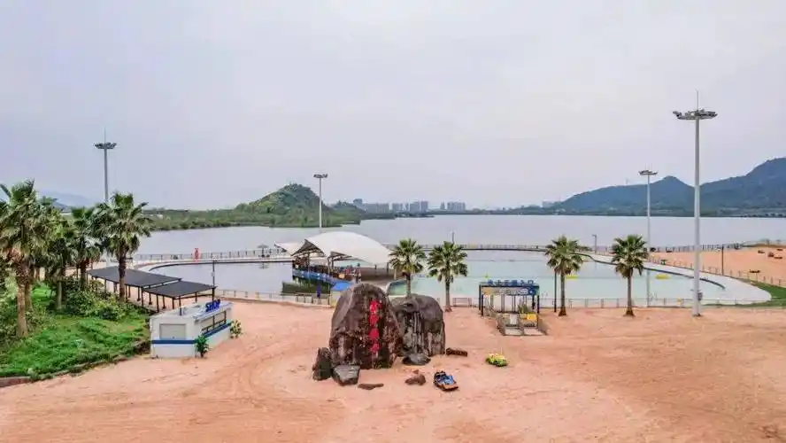 金沙戏水乐享春日金沙戏水湘湖沙滩公园娱乐套餐限时优惠35元