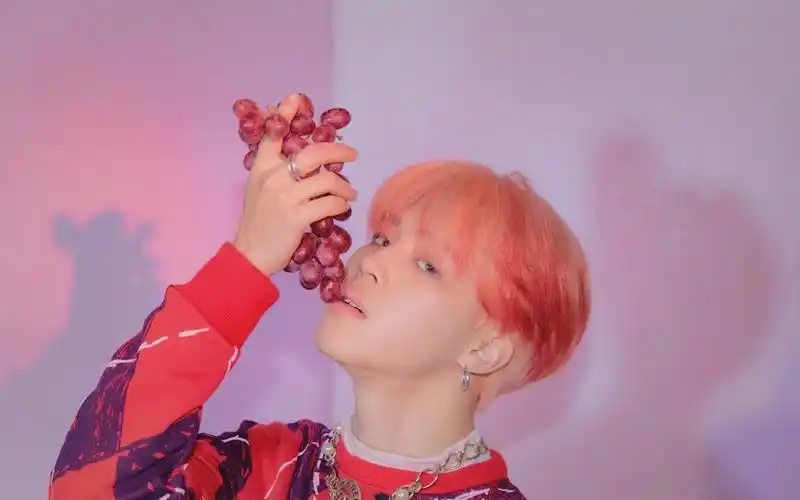 电脑平板电视机1680x1050防弹少年团bts朴智旻jimin葡萄串壁纸