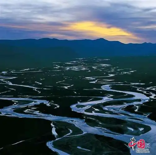 色达:守护水清岸绿的良好生态 提升人民群众幸福感 - 甘孜州 - 中国网