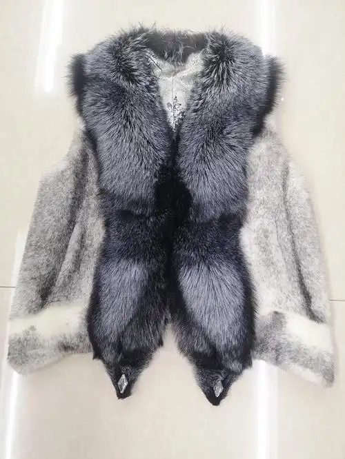 2020新款女装进口整貂十字貂皮草外套貂皮马甲狐狸毛领背心年轻款